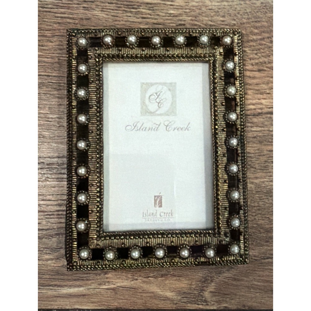 Vtg Island Creek Picture Frame Fits 2" X 3" Lined With Pearls Gorgeous‎